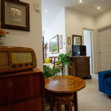 Apartment In Mons Iunonis