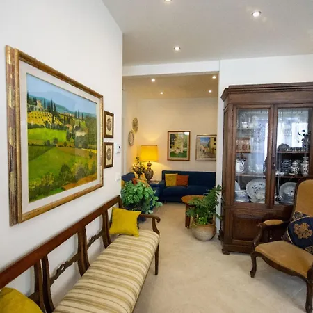 Apartment In Mons Iunonis