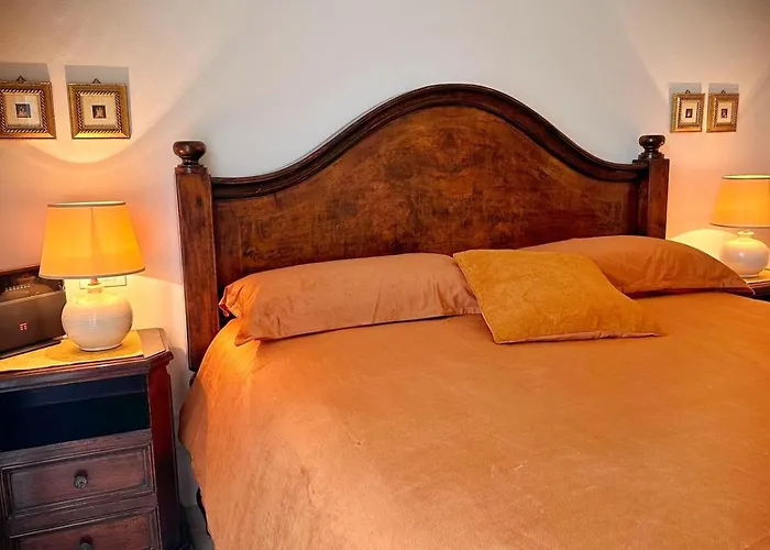 In Mons Iunonis Arezzo